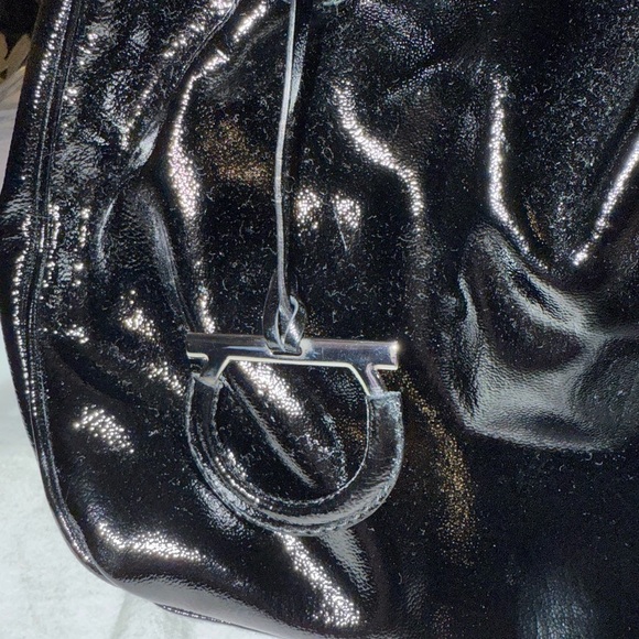 Salvatore Ferragamo Gancini Black Shoulder Bag with Glossy Finish - Picture 3 of 13